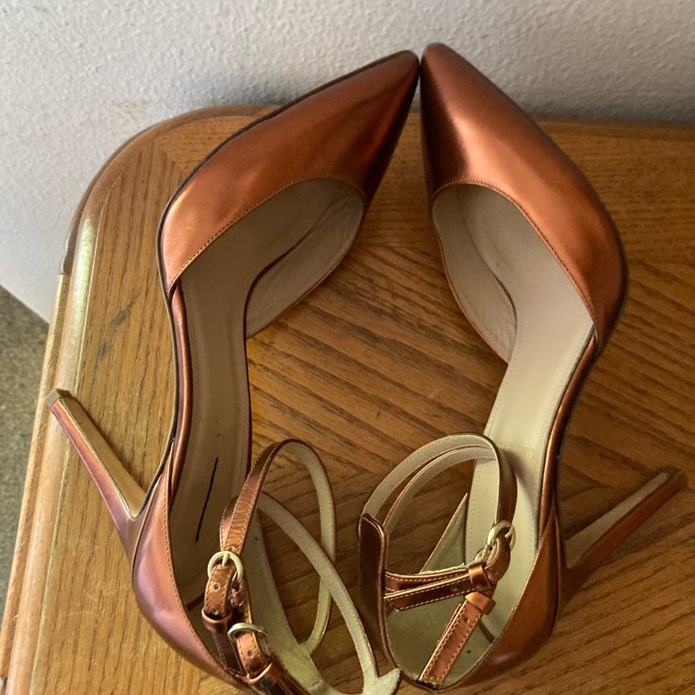 J. CREW Coppertone Metallic Heels With Dual Ankle Straps. Size 8. - Picture 8 of 9